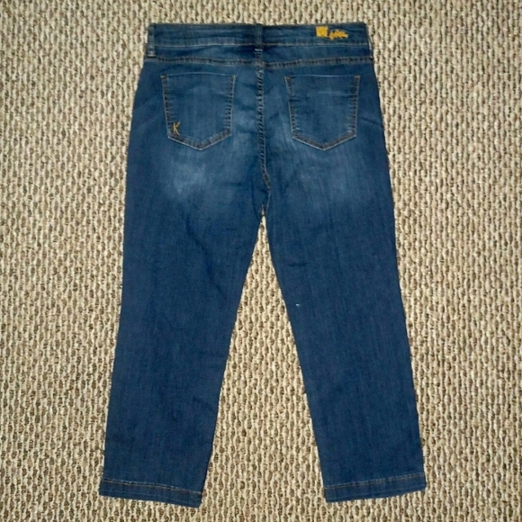 Kut from the Kloth Blue Jean Capris - Picture 4 of 5